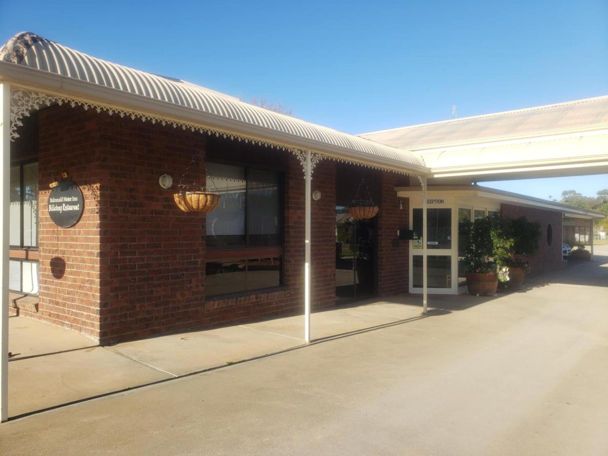 Balranald Motor Inn Bagian luar foto